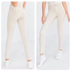 Like New! BDG High Rise Twig Jeans